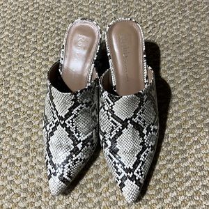 Rohb Snakeskin Pointed Toe Heeled
Mules Sz 7 1/2.